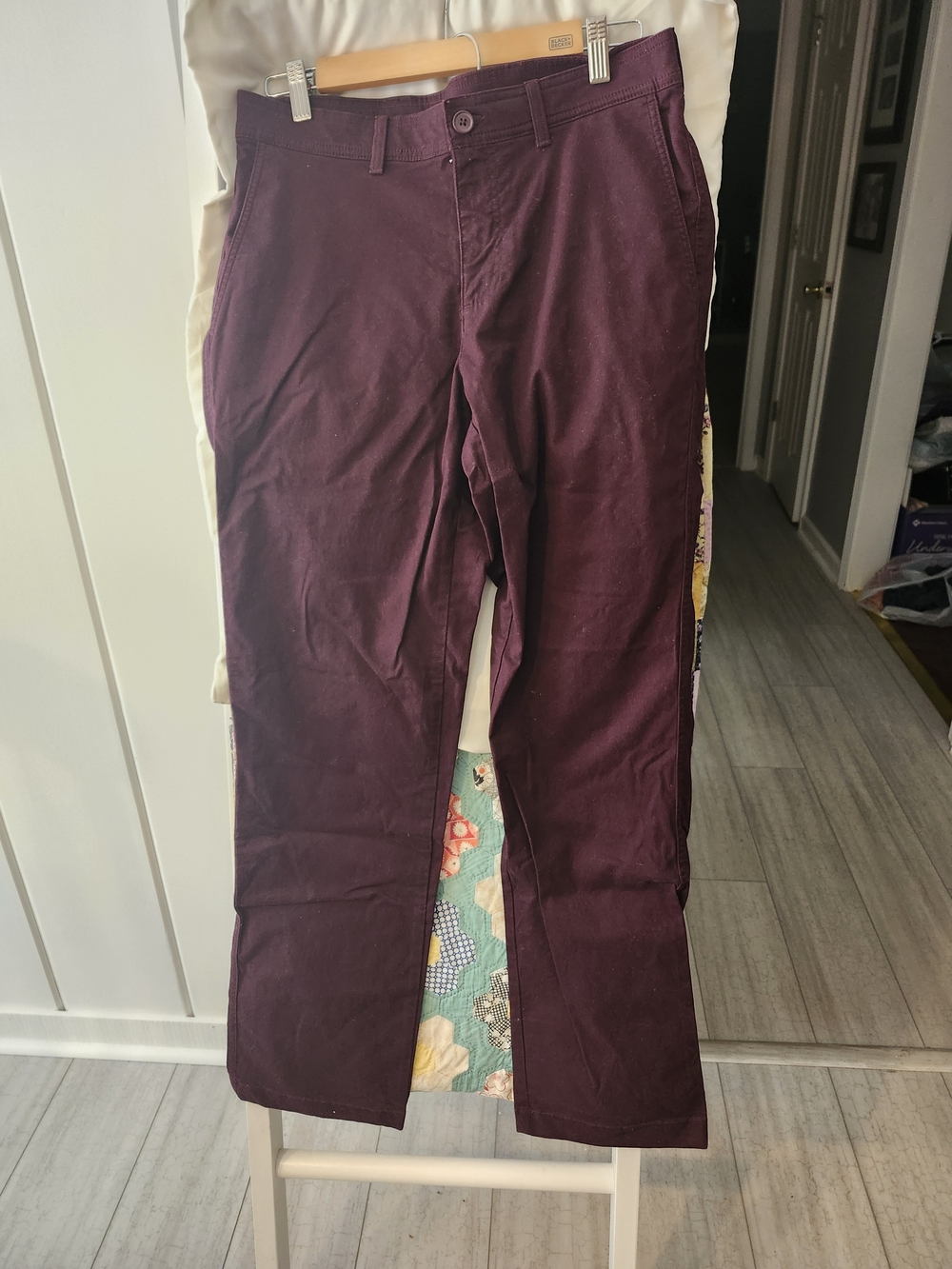 Roundtree & Yorke Plum Twill Pants